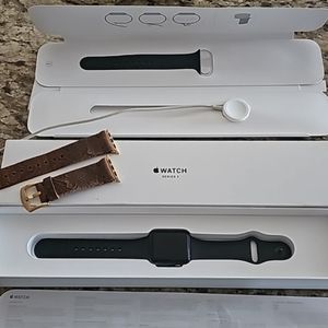 Apple Watch Series 3 with BONUS Leather band!